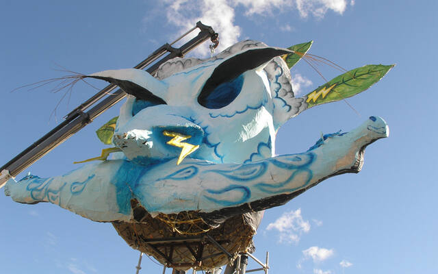 Estamos feitos num oito
Estamos feitos num oito