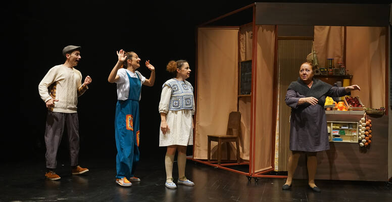 Num Abril e Fechar de Olhos
Num Abril e Fechar de Olhos